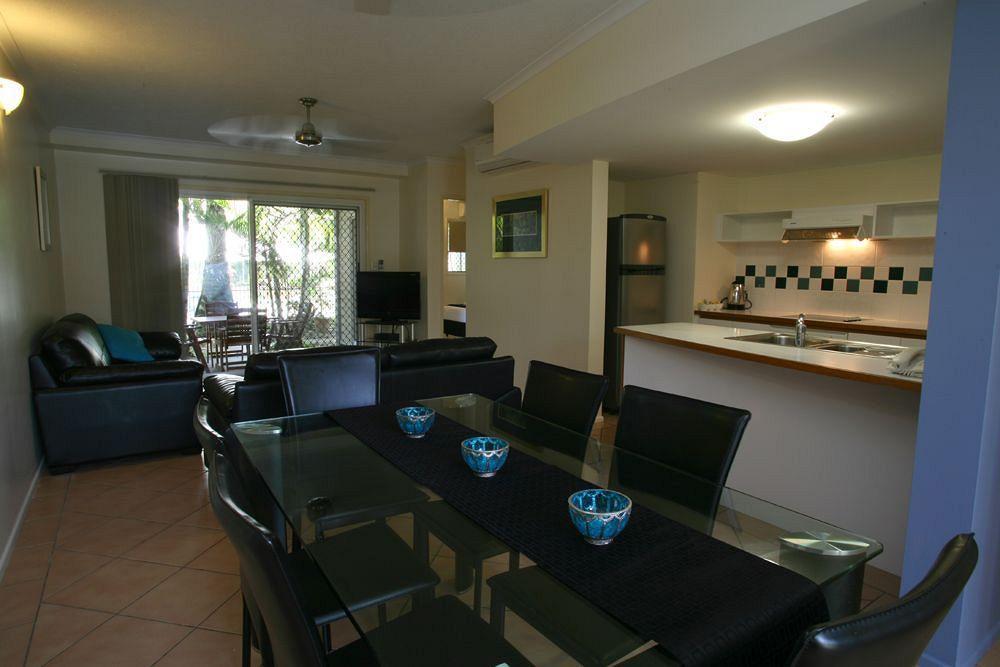 Marlin Cove Holiday Apartments Trinity Beach Exterior photo