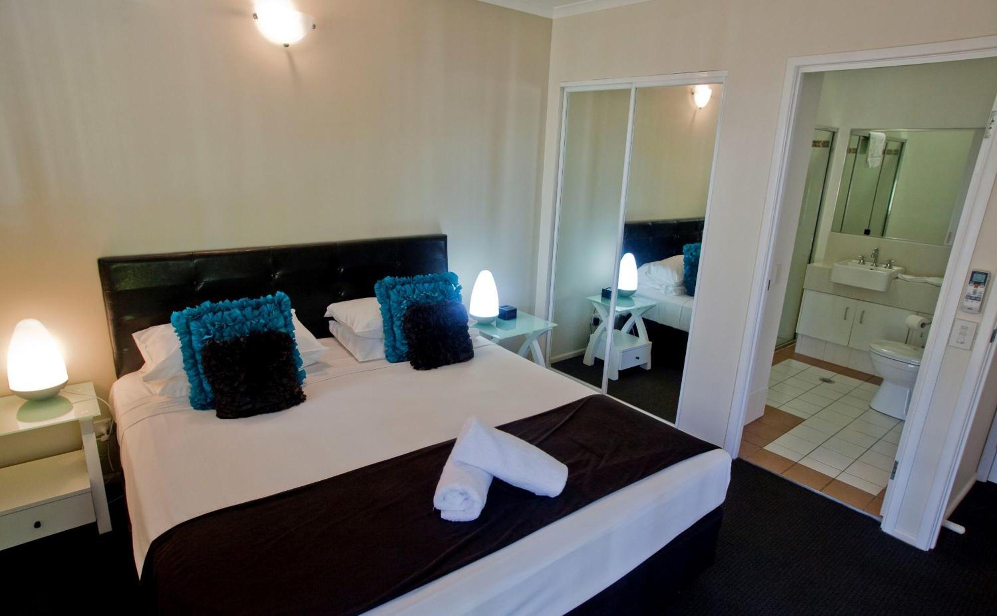 Marlin Cove Holiday Apartments Trinity Beach Room photo