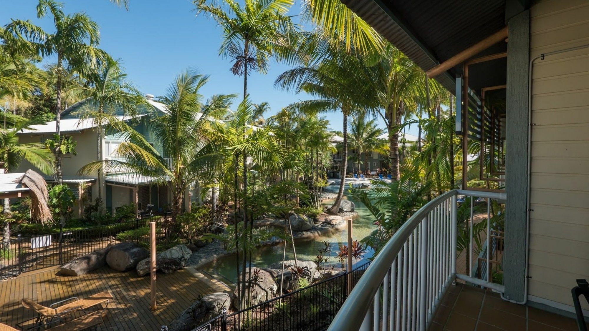 Marlin Cove Holiday Apartments Trinity Beach Exterior photo